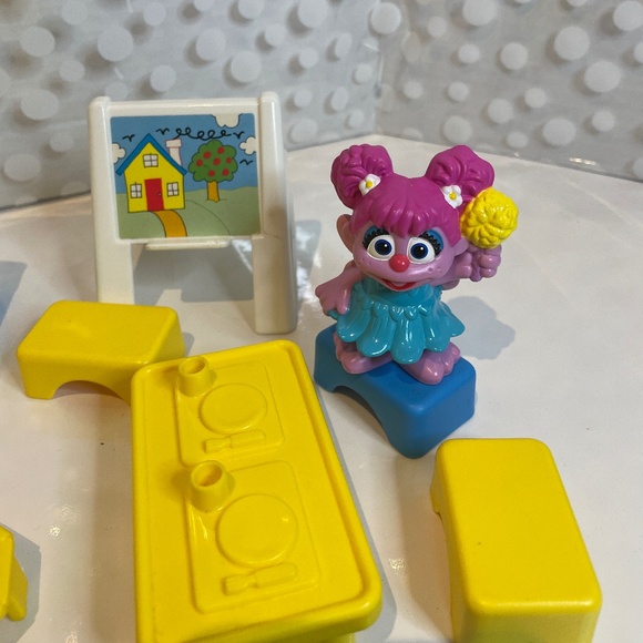 Vintage Playskool dollhouse nursery playground bundle - Picture 2 of 7